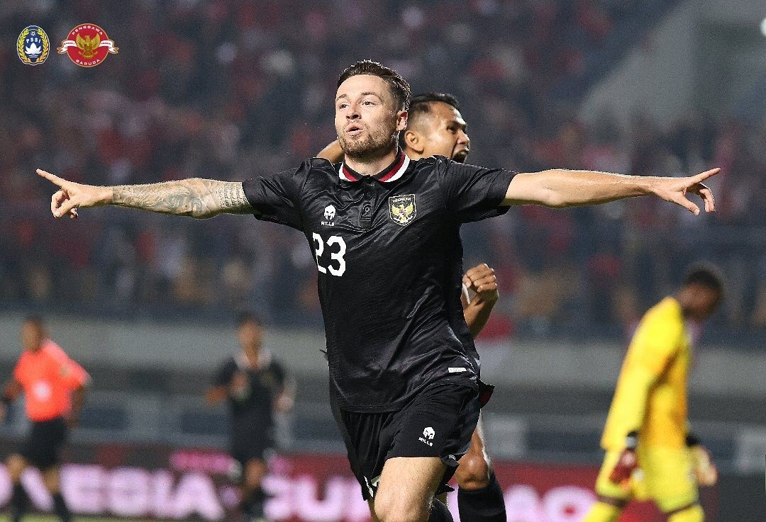 thi-dau-thang-hoa-indonesia-bat-ngo-ha-guc-doi-thu-hang-84-fifa-192669-1676508742.jpg