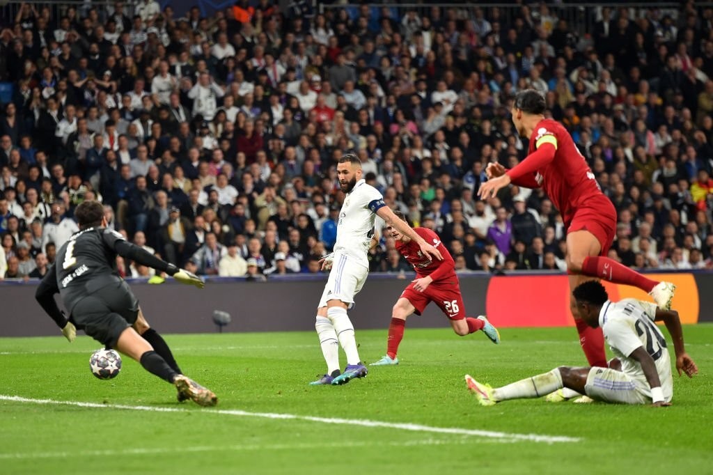 Benzema ấn định tỉ số cho Real Madrid bằng bàn thắng muộn màng. Ảnh: internet